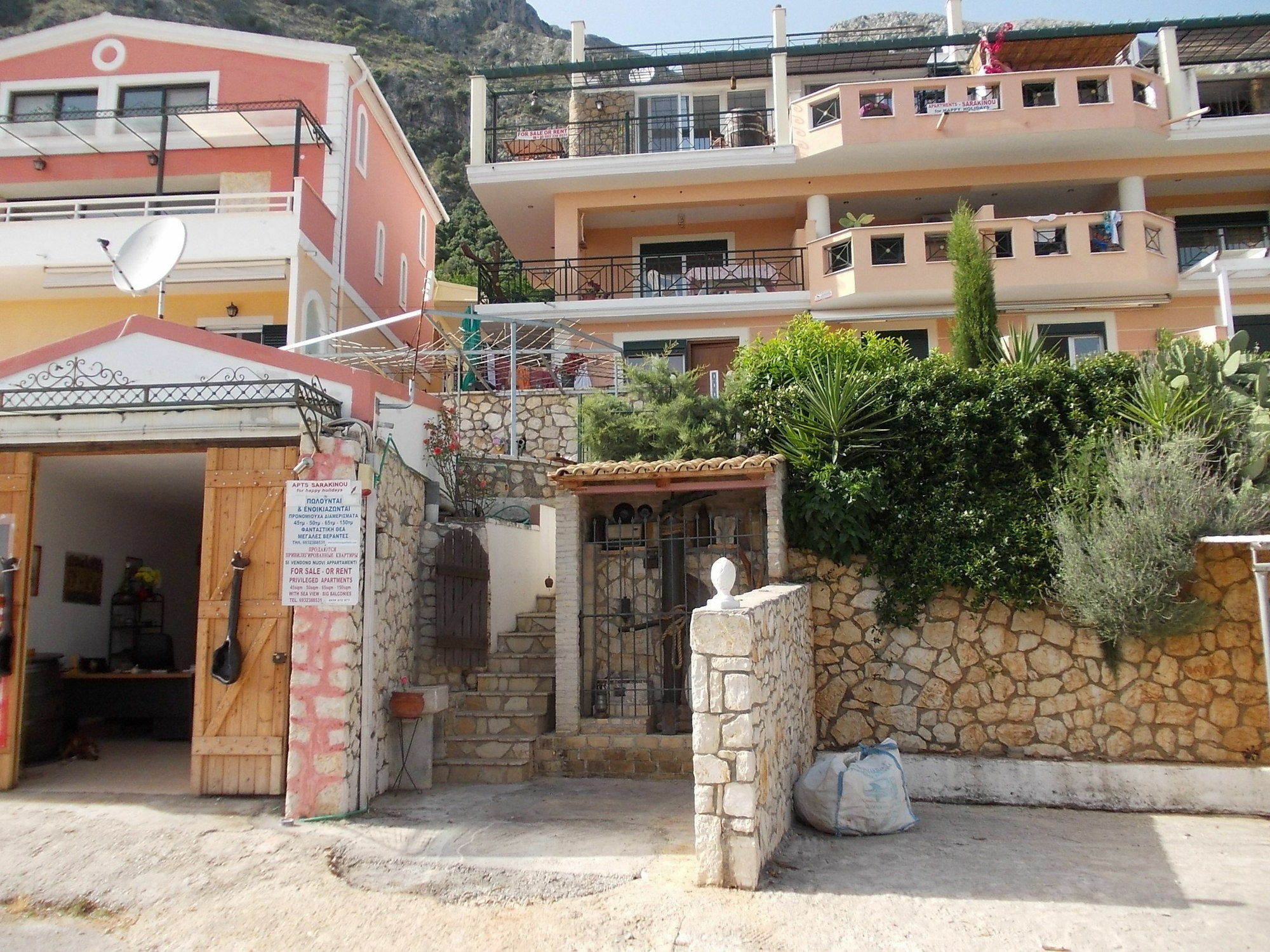 Sarakinos Apartments Barbati Exterior foto