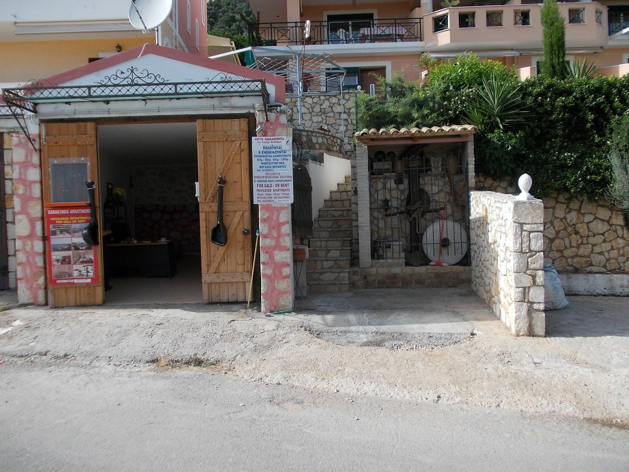 Sarakinos Apartments Barbati Exterior foto